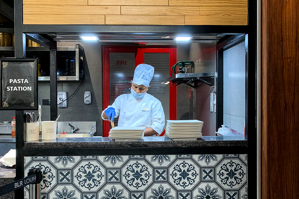 Bangalore Airport Domestic Lounge Live Pasta Counter